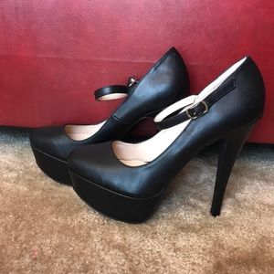 Black Straped Heels